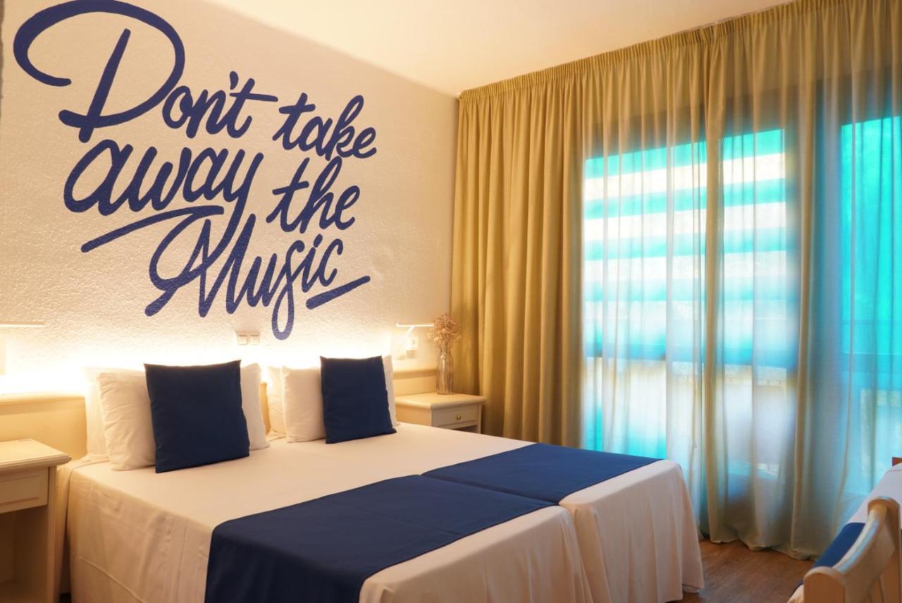 Lloret Vibe Affiliated By Fergus (Adults Only) Lloret de Mar Extérieur photo